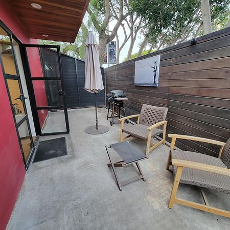 Venice Beach Studio With Large Private Patio Steps To The Beach 로스앤젤레스 외부 사진