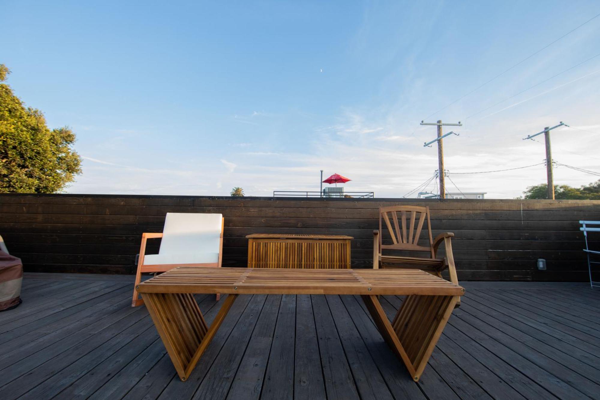 Venice Beach Studio With Large Private Patio Steps To The Beach 로스앤젤레스 외부 사진