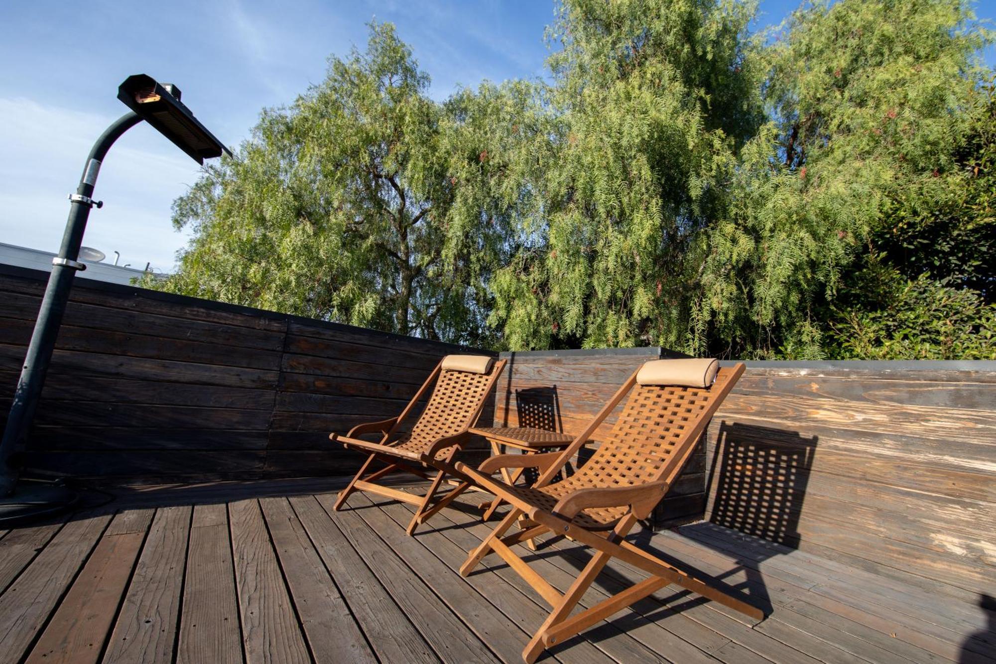 Venice Beach Studio With Large Private Patio Steps To The Beach 로스앤젤레스 외부 사진
